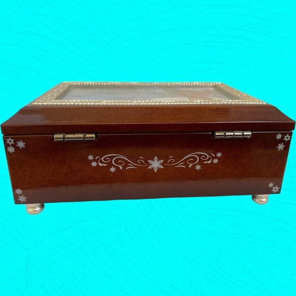 Disney FROZEN Bradford Exchange Jewelry & Music Box Plays Love Is An Open Door - Picture 3 of 9